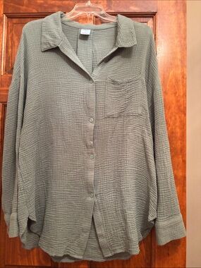 Shade & Shore Olive Green Textured Button-Down Shirt